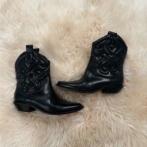 Schultz women’s boots